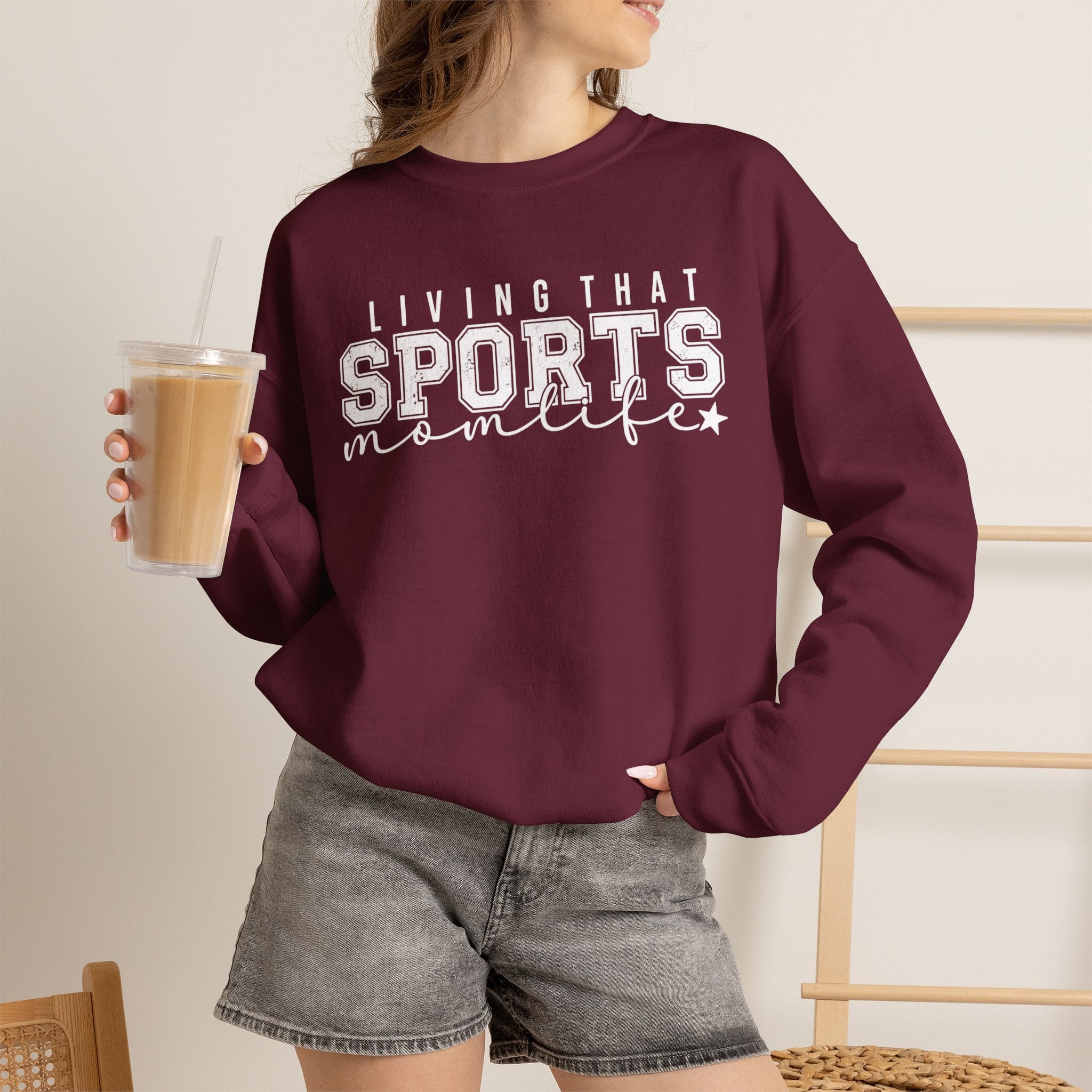 Sports Mom Life - Heavy Blend™ Crewneck Sweatshirt
