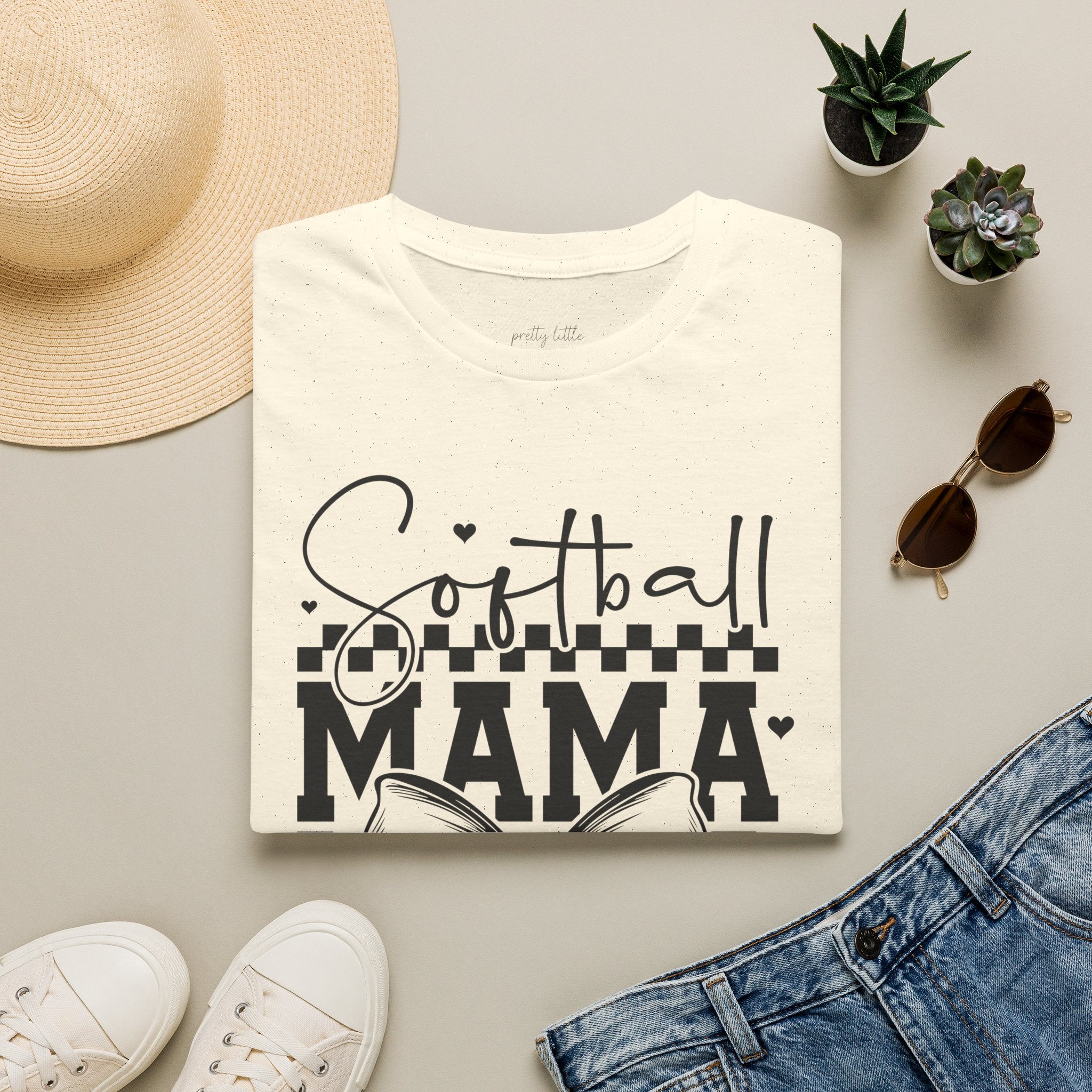 Bow tie Softball Mama - Softstyle T-Shirt