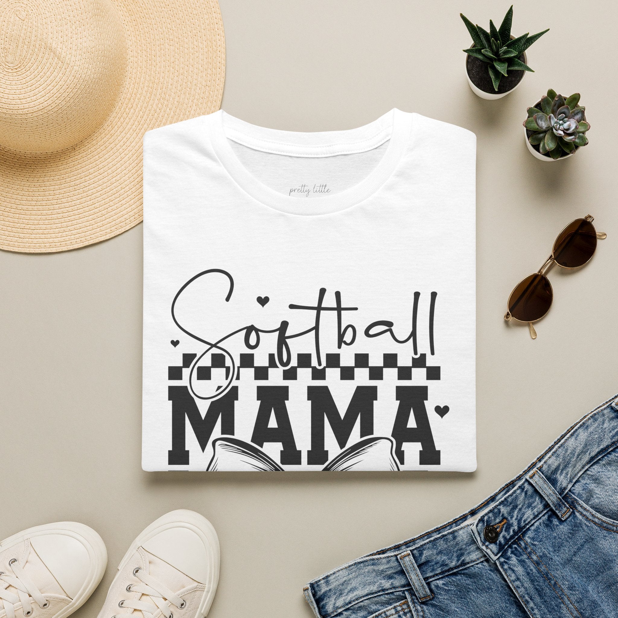 Bow tie Softball Mama - Softstyle T-Shirt