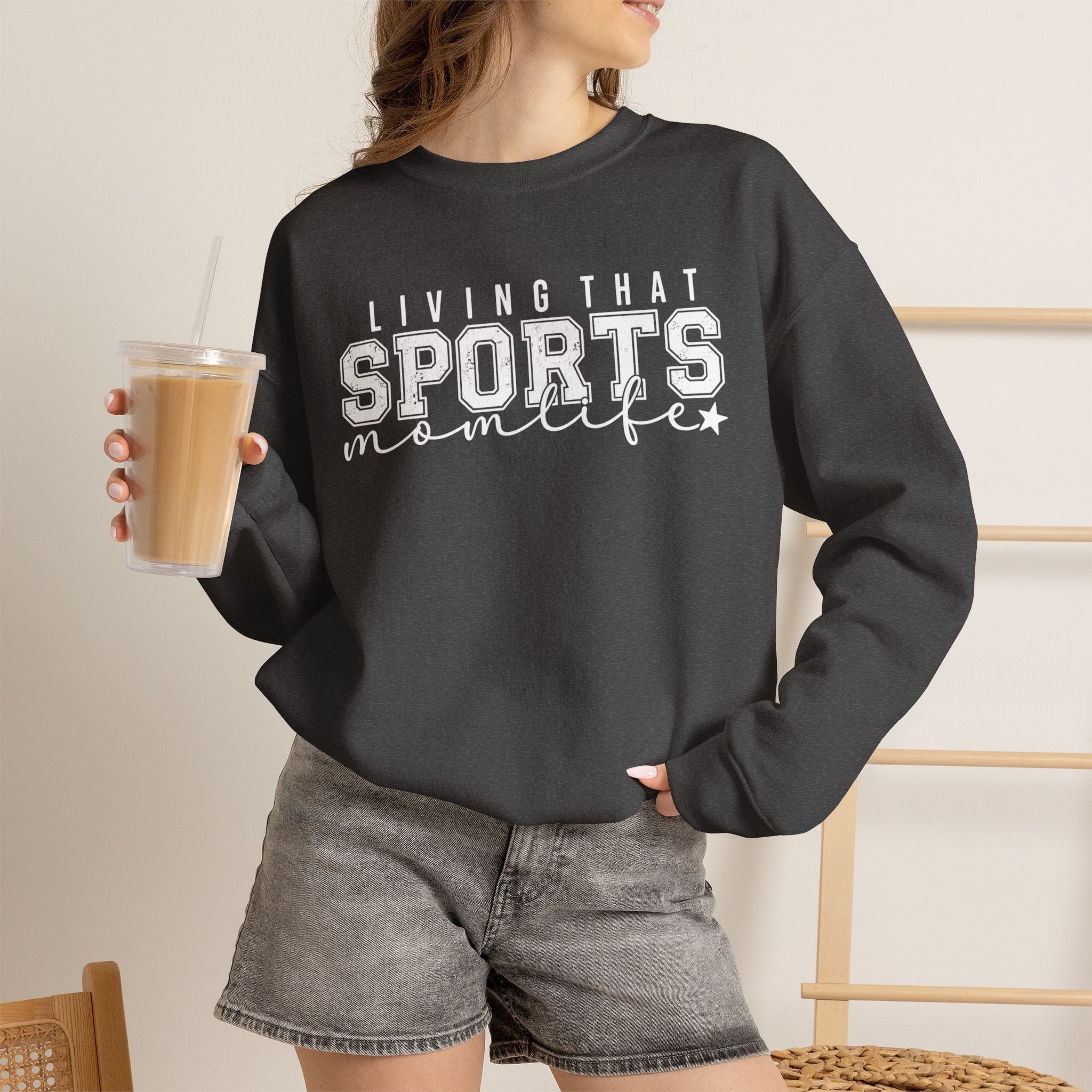 Sports Mom Life - Heavy Blend™ Crewneck Sweatshirt