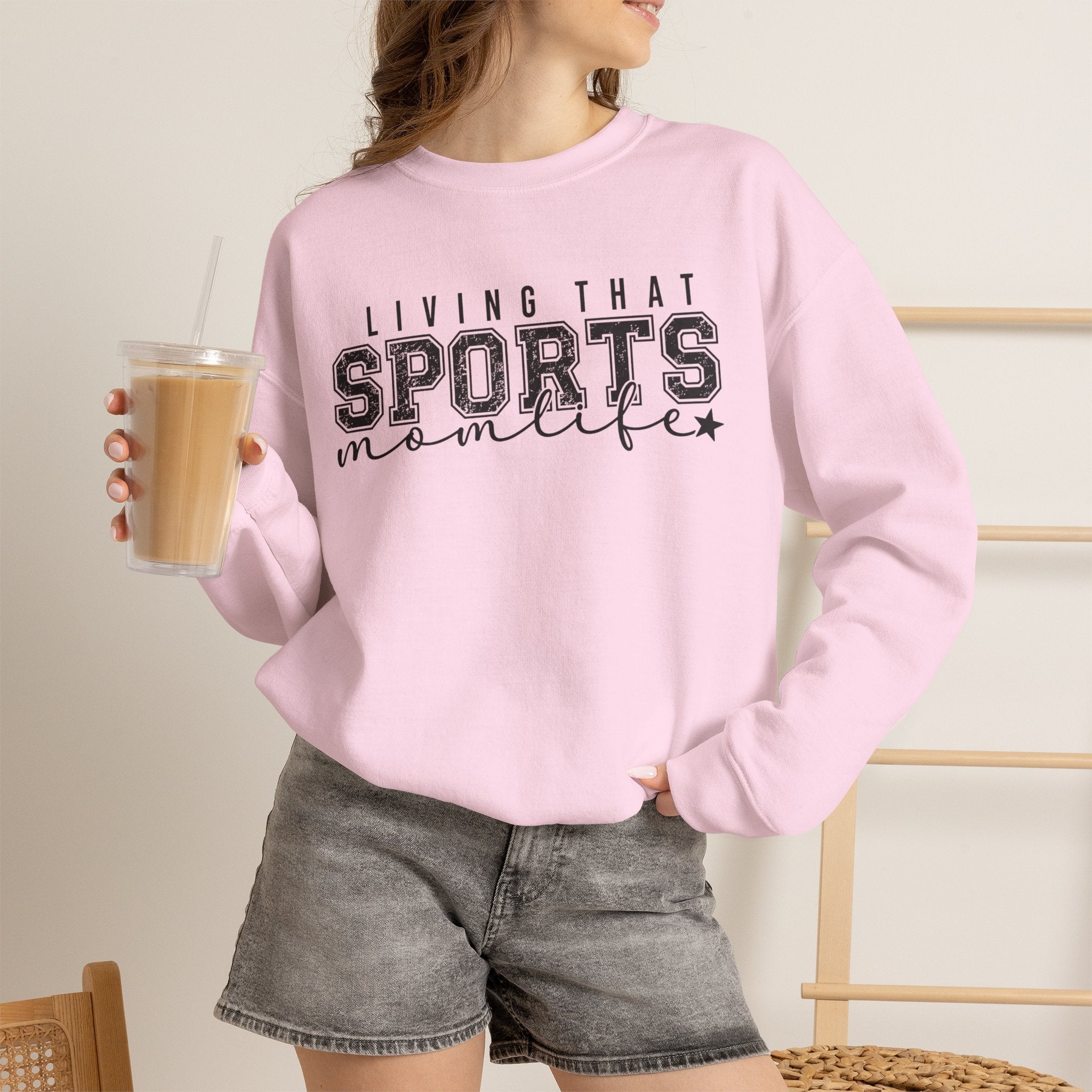 Sports Mom Life - Heavy Blend™ Crewneck Sweatshirt