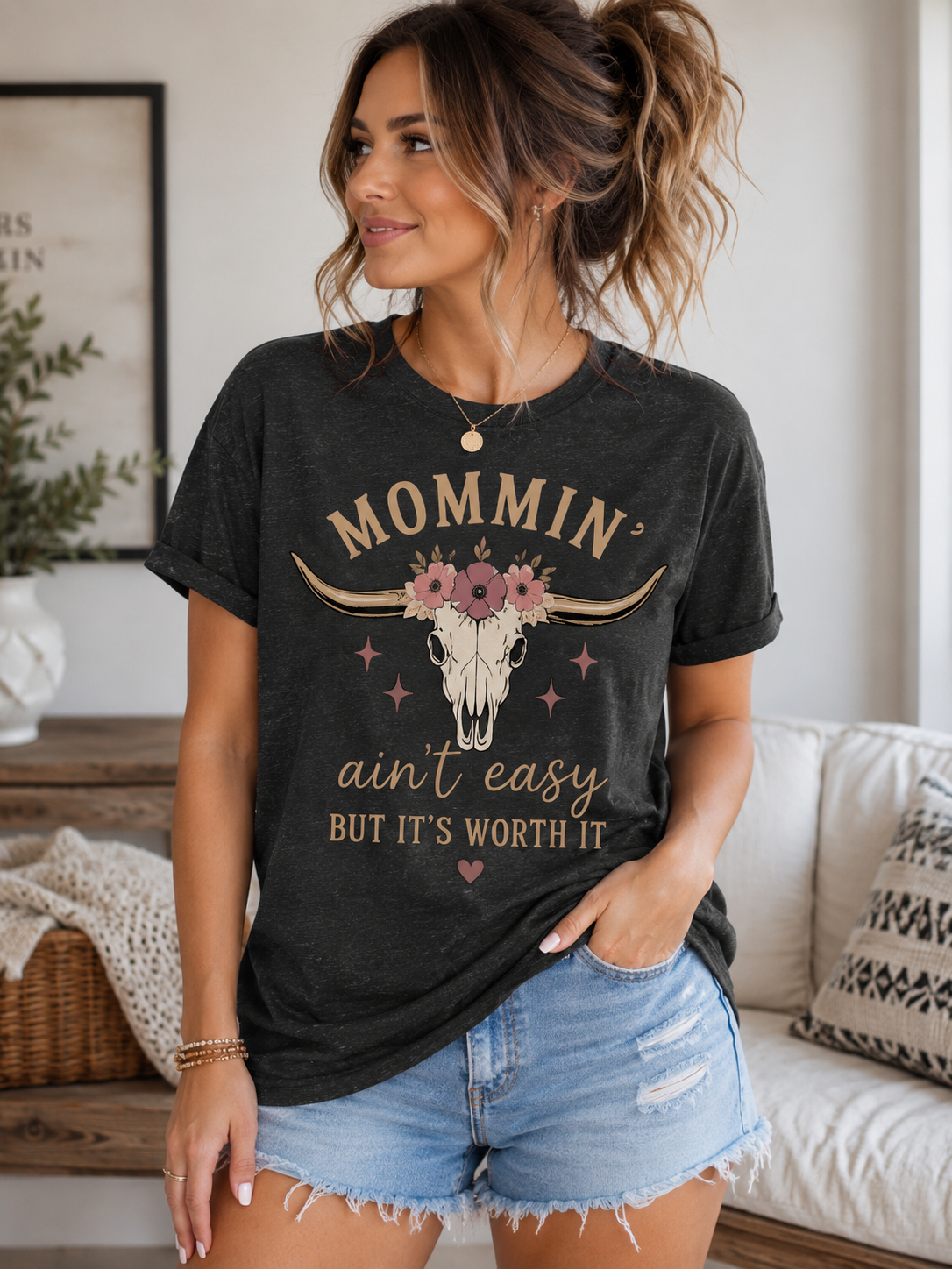 Mommin ain’t easy - Jersey Short Sleeve Tee