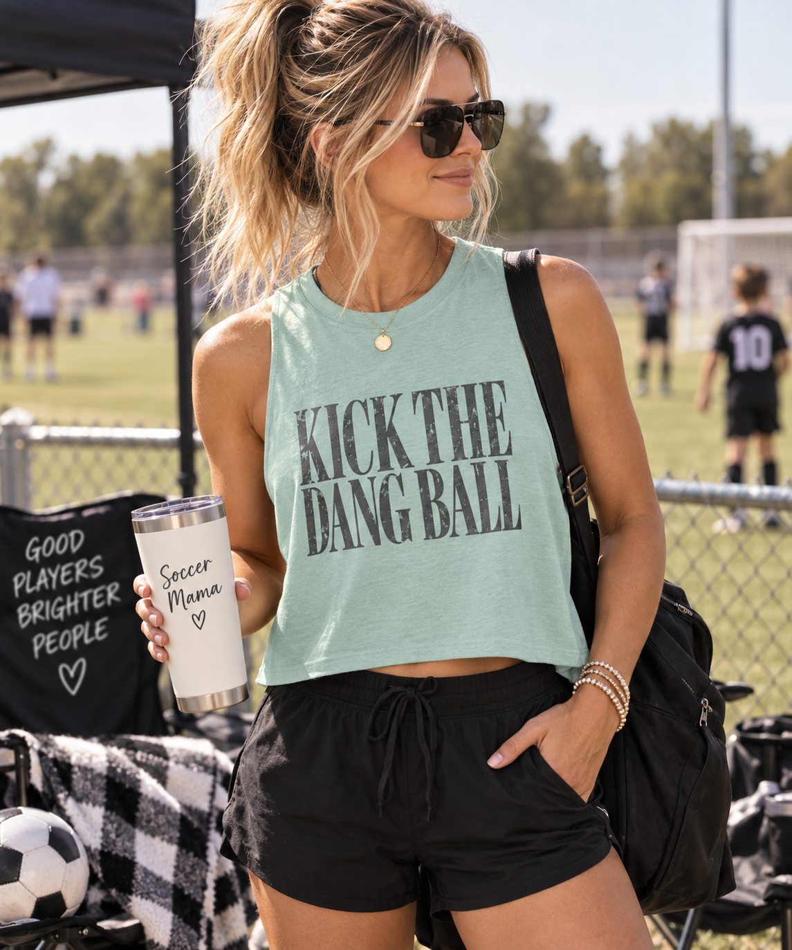 Kick the dang ball - Women's Crop Top